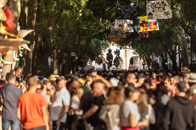 Les rues de Nîmes pendant la Féria